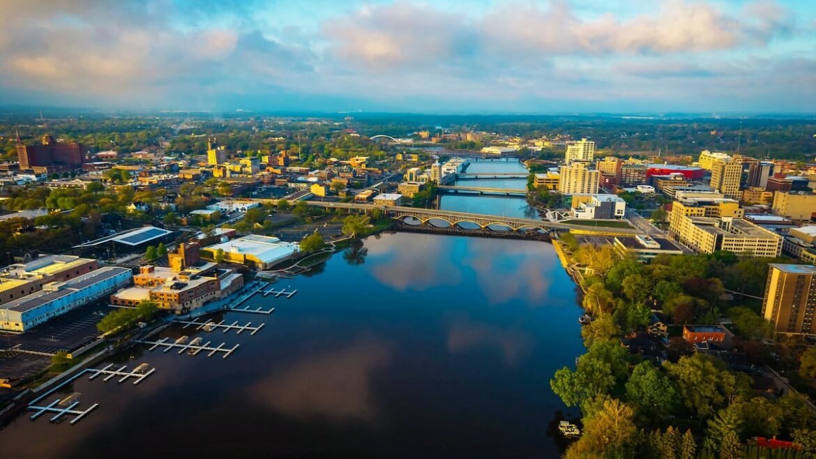 Affordable Midwest Commuter Towns Dominate the New Hottest Markets List
