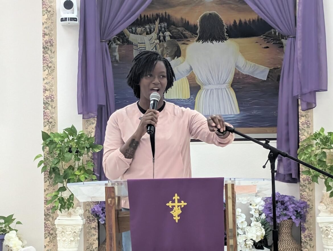 Angie Nixon to pay fine and do community service for staging sit-in at DeSantis' office • Florida Phoenix