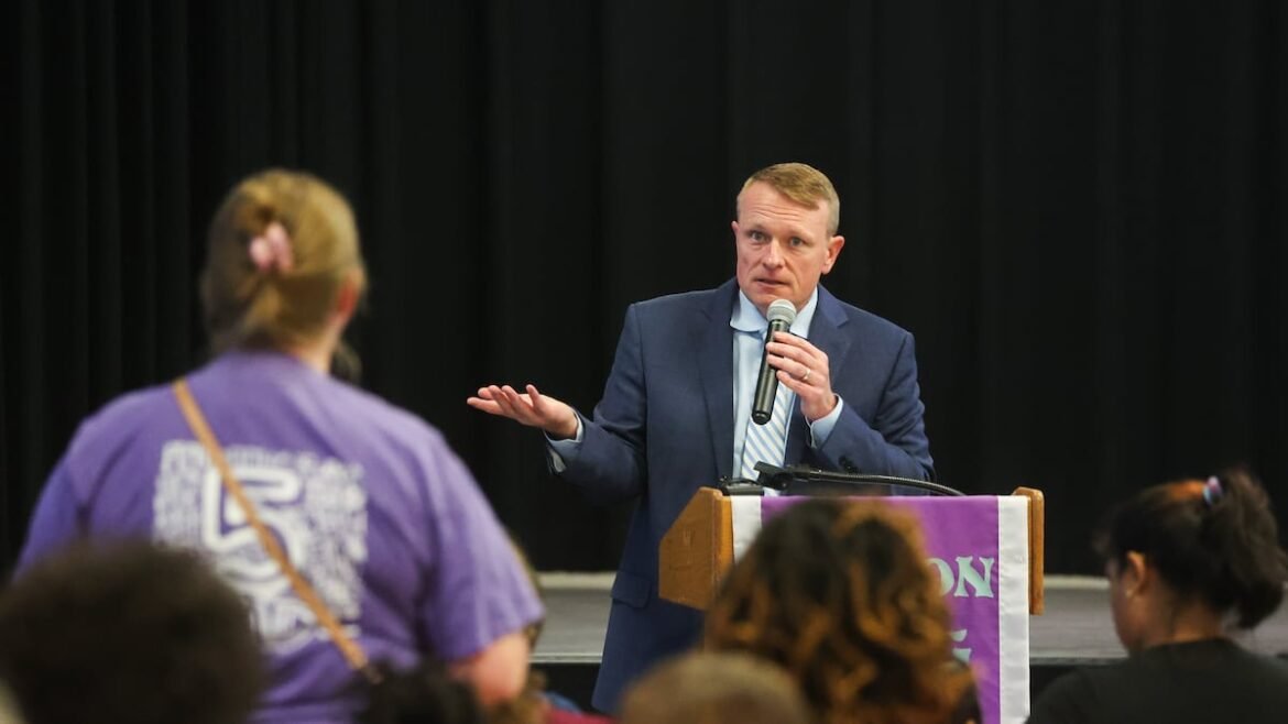 Are Pinellas school closures a done deal? Parents are pushing back