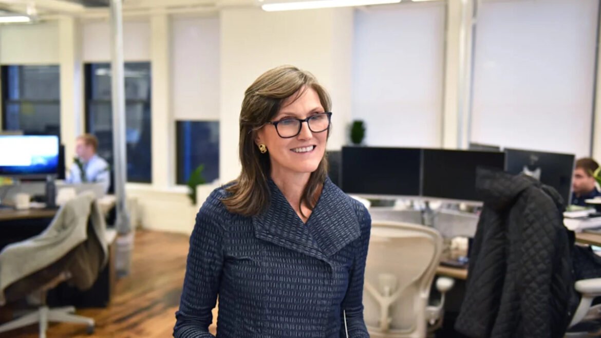 Cathie Wood Backs AI Slowdown but Calls Extinction Fears ‘Ridiculous:’ What Do Prediction Markets Say?