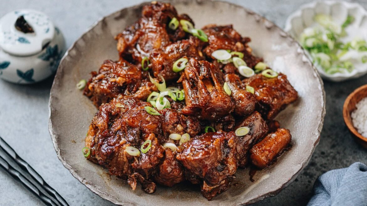 Chinese Braised Oxtail (Red Braised Oxtail Recipe)