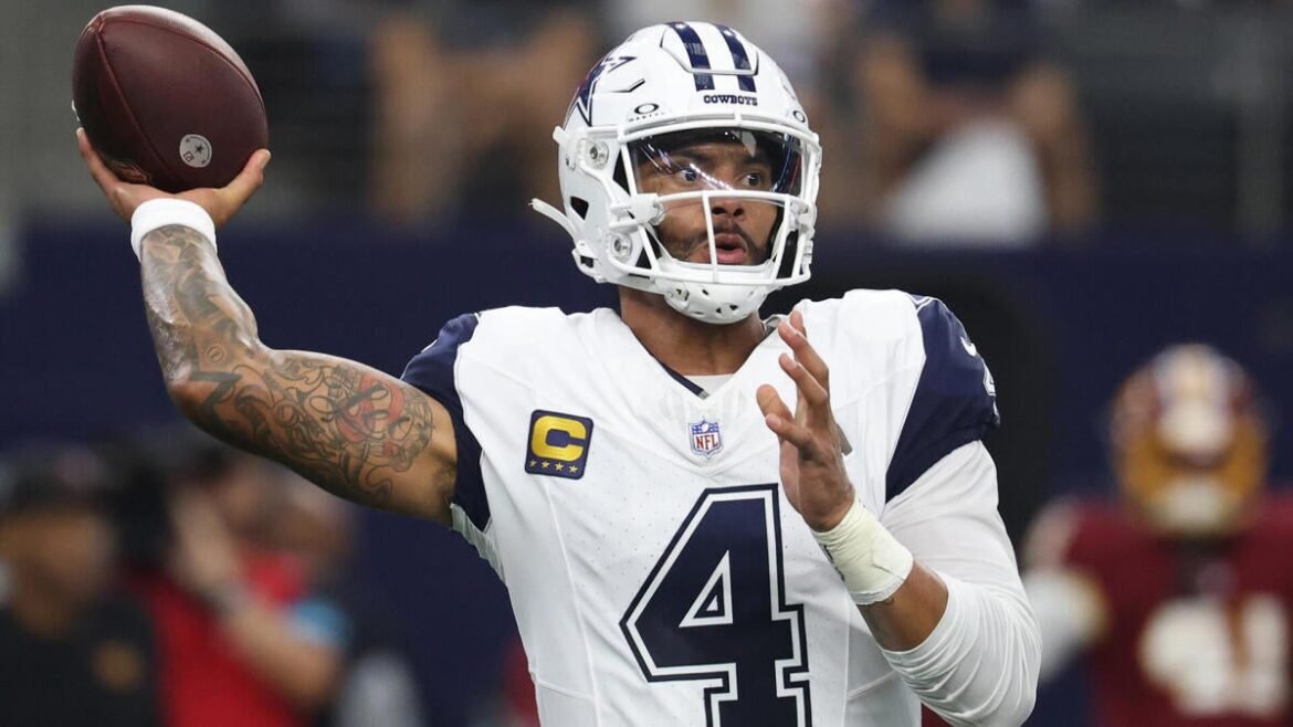 Dak Prescott surpasses Tony Romo atop Cowboys' all-time passing touchdown list