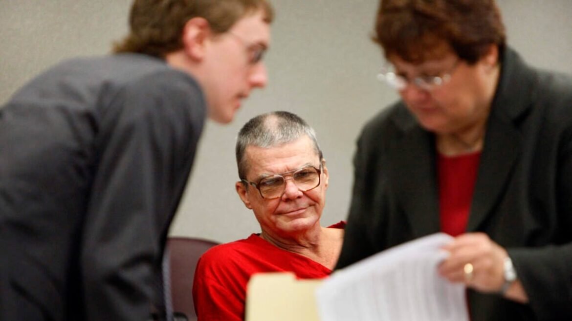 DeSantis temporarily halts Miami killer’s execution amid concerns about dementia