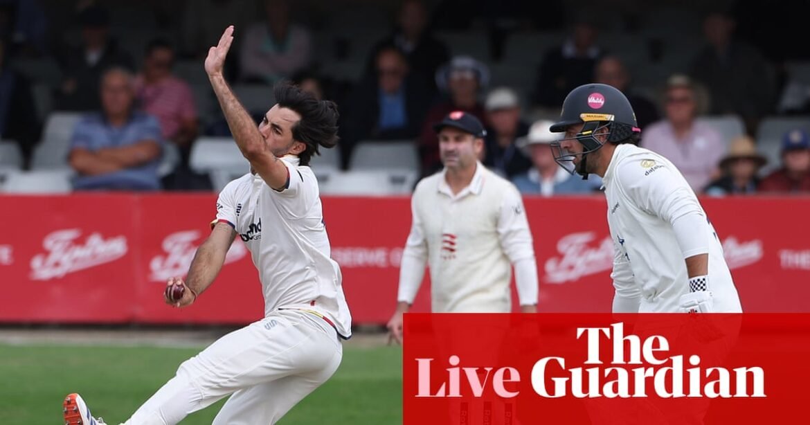 Hampshire make U-turn over Kuggeleijn signing after fan backlash: county cricket, day one – live | County Championship
