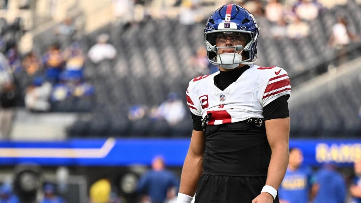 Jaxson Dart injury update: Giants QB hurts knee in loss to Rams, will undergo MRI