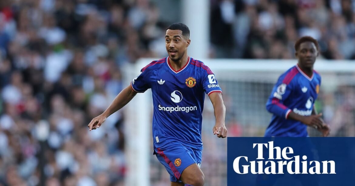 Manchester United’s engine room runs out of steam as fans voice frustration | Manchester United