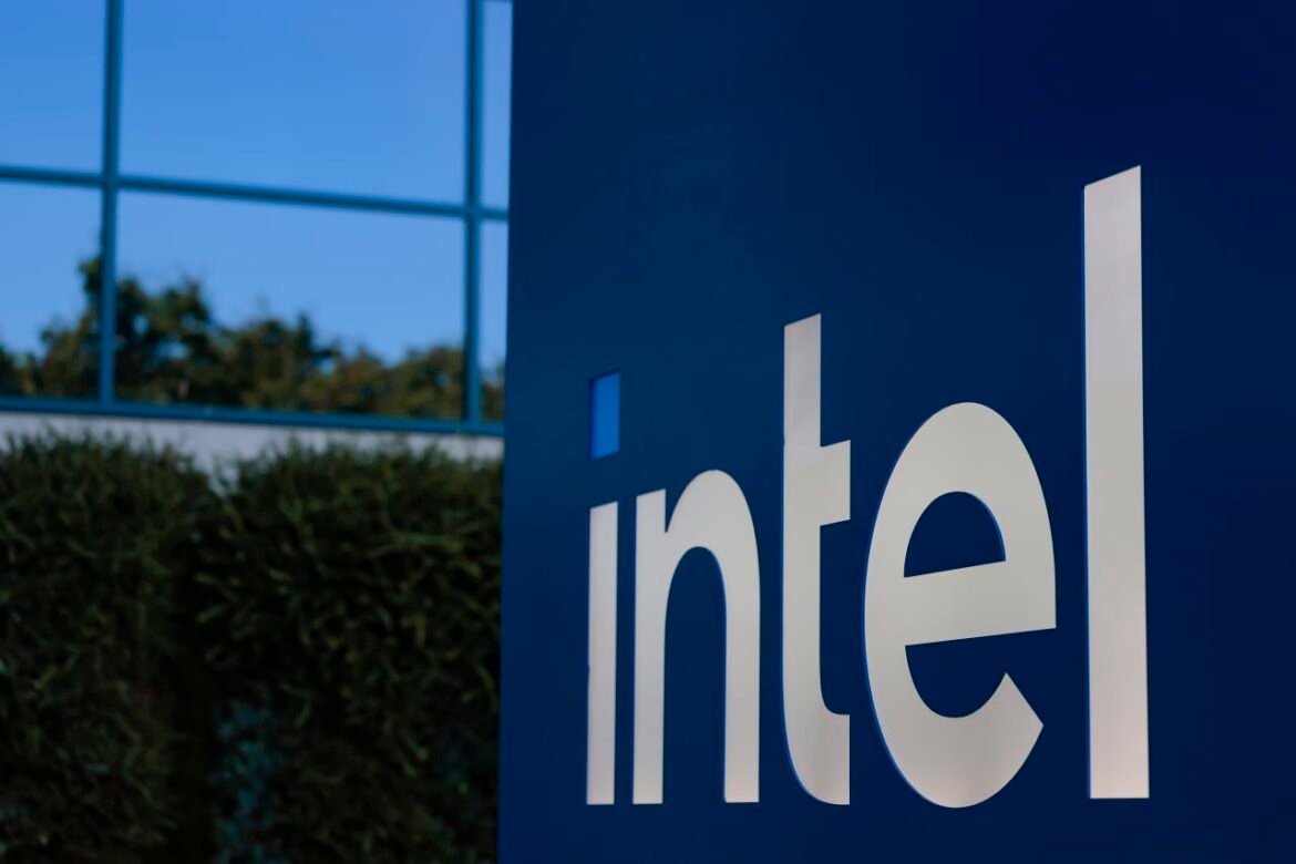 Micron, Intel and other chip stocks are furthering their strong comebacks