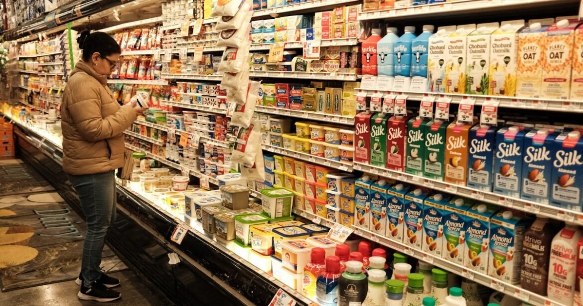 More Than 1,200 Food Packaging Chemicals Can Pose Serious Health Risks – Mother Jones