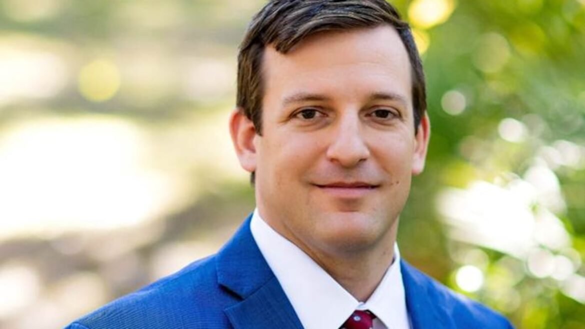 National GOP elevates Mike Beltran as he takes on Rep. Kathy Castor