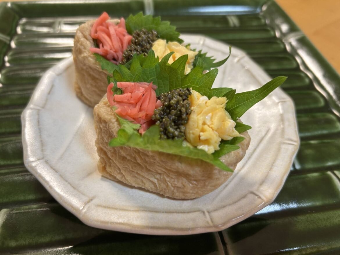 Stuffed sushi pockets with a show-off personality
