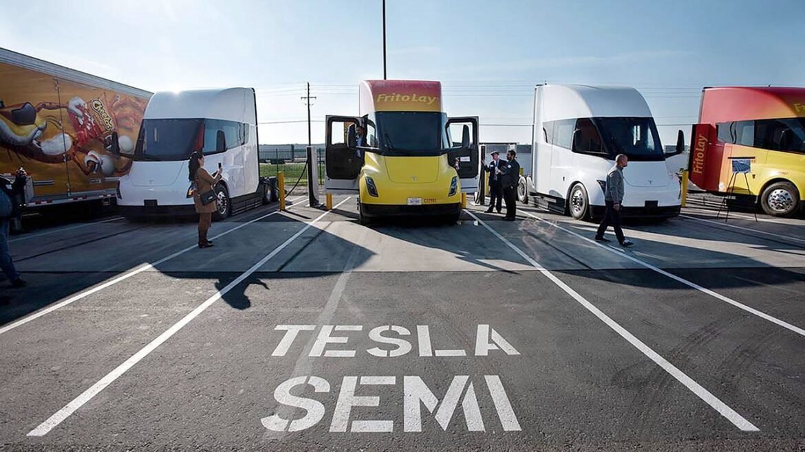 Tesla Semi deliveries begin with PepsiCo and DHL as first customers