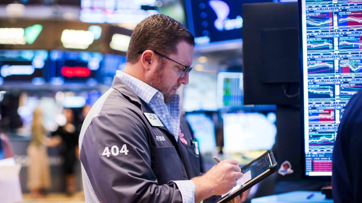 10-year Treasury yield hits highest level since 2002