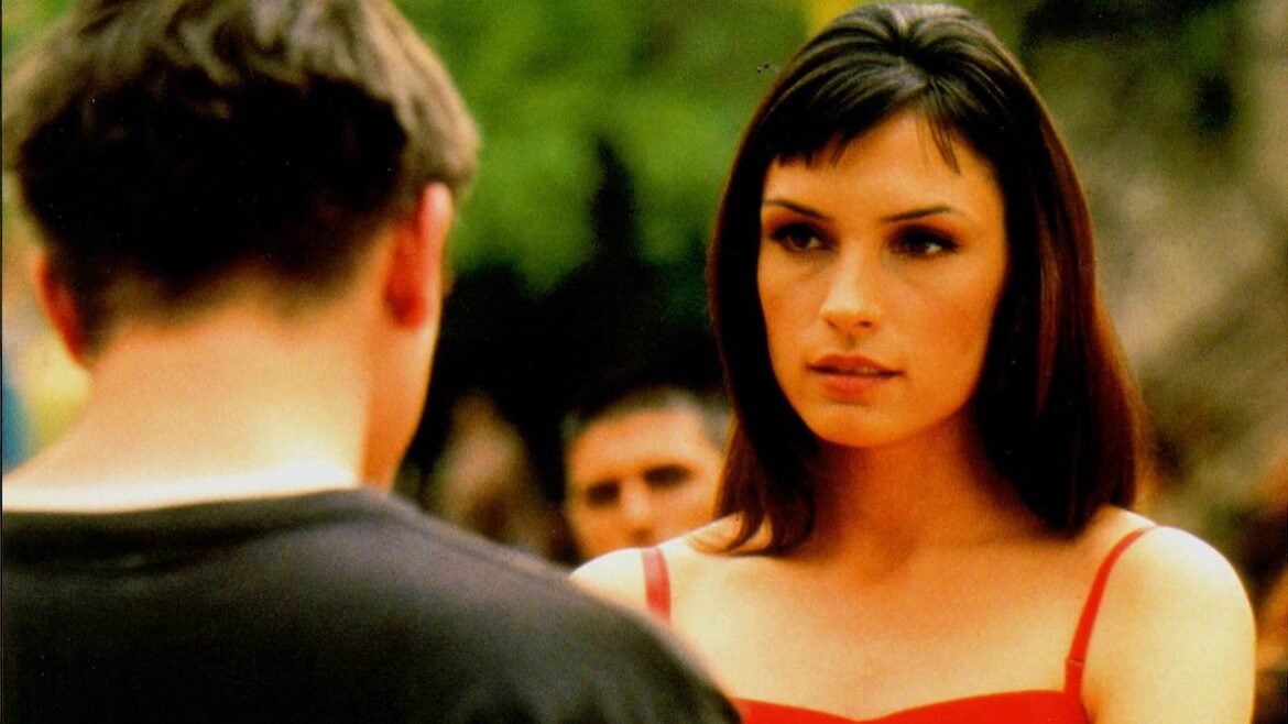 8 Horror Movie Characters Who Shouldn’t Have Survived