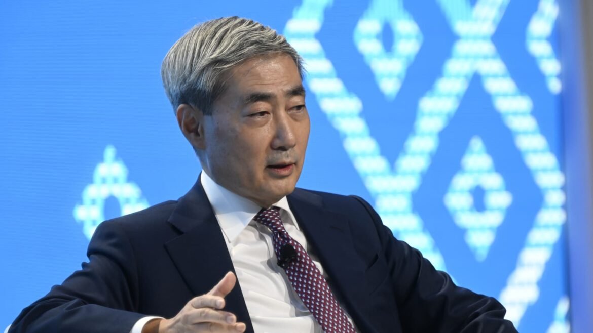 Bank of Korea holds rates after President Lee calls for boosting housing supply