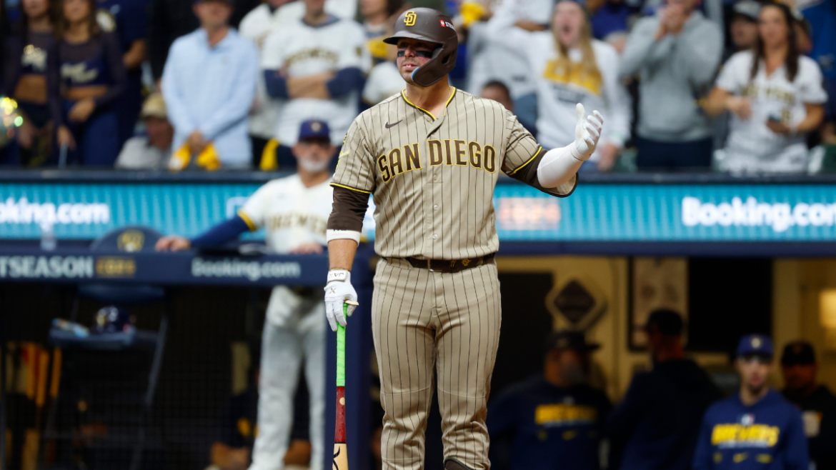 Brewers vs. Padres: Why Ty France's ninth-inning blast was not a home run