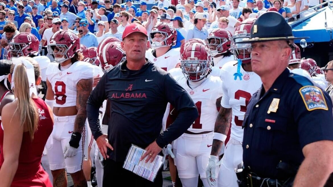 College football picks: Predictions, odds for key top 25 games in Week 6