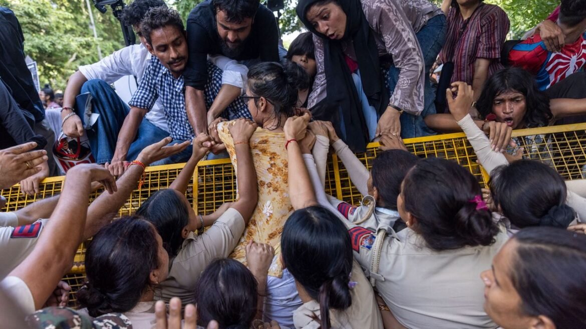 Inside India’s Cockroach Protests | The New Yorker