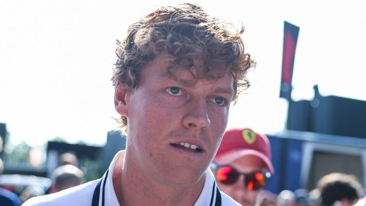 Jannik Sinner has withdrawn from the Rolex Shanghai Masters due to a knee injury