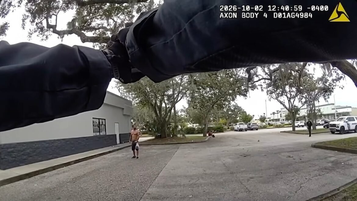 Pasco deputy fatally shoots man armed with knife in Hudson shopping center