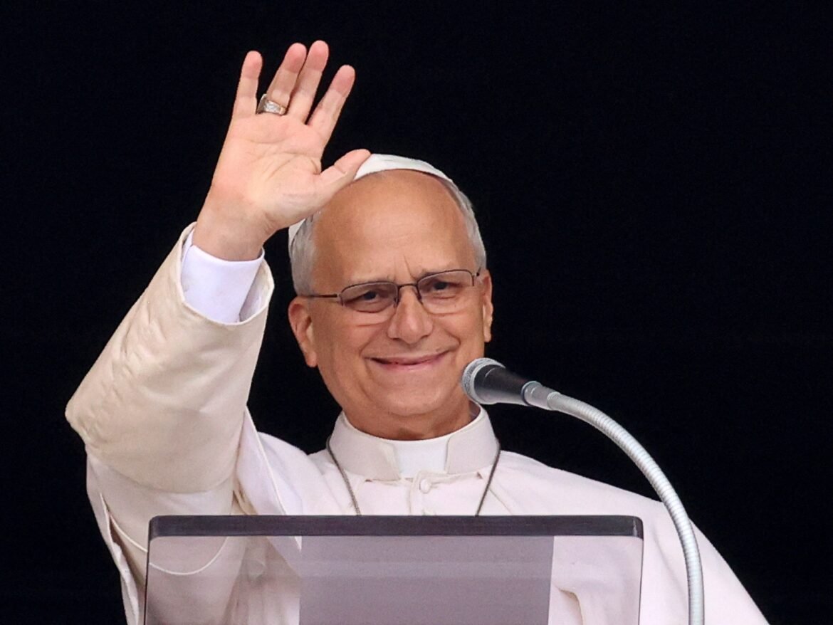Pope greeted by crowds in first major appearance since lung cancer surgery | Health News