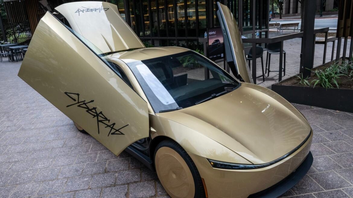 Tesla Cybercab pressure to expand after rocky first month in Austin