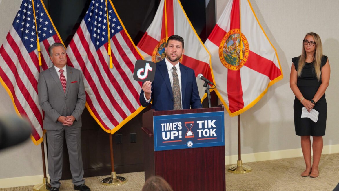 Uthmeier ramps up social media discourse as attorney general election approaches • Florida Phoenix